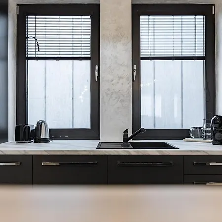 Luxury 2br - Old Town Center דירה