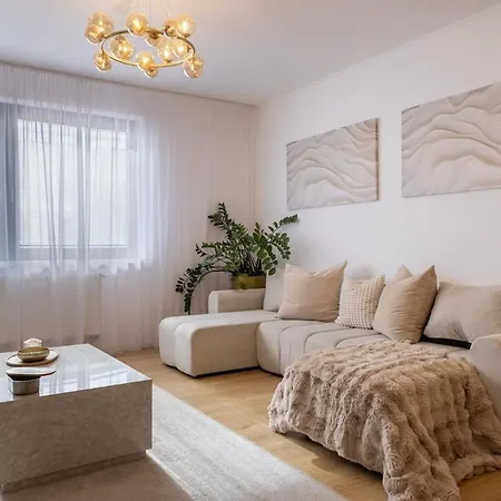 Apartment Luxury 2br - Old Town Center Bratislava